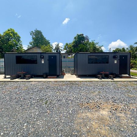 Padang Besar Gray Cabin Exterior foto
